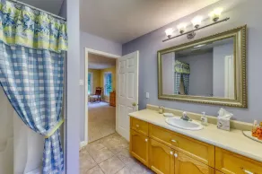 Welcome to Laurel Hill in Beautiful Manchester VT 5 Bedrooms Sleeps 10 EVCharger - Image 3