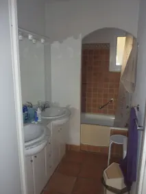 Ruhiges Haus in der Garrigue, 20 Minuten vom Strand entfernt (6 Personen) - Image 2