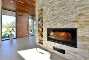 Stunning home on 5 acres with Infinity Pool & Fireplace - Image 2