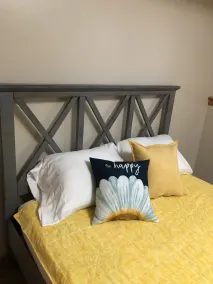 4 Bedroom Tri-level in a small Midwest town - Image 4