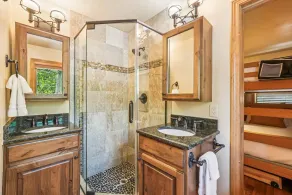 Stay at Friendly Fox Chalet, a large pet friendly home in a great location-Hot Tub! - Image 3