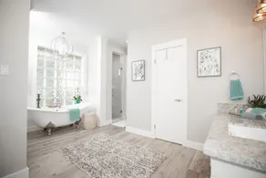 Dégagée ouverte maison du lac de l'eau pour le plaisir, famille et amis - Image 4