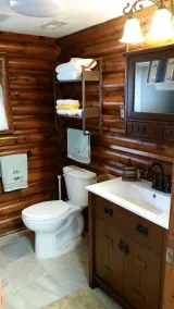 Log Cabin Waterfront getaway at Buckeye Lake featured in the 2019 Tour of Homes - Image 4
