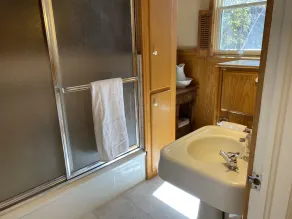 Charming Grandma Chic home in the Wood River Valley steps from the bike path - Image 2