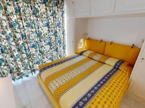Beautiful apartment with sea view • Swimming pool • Parking • AC - Image 5