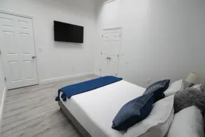 Modern apartments in the heart of easton - Image 3