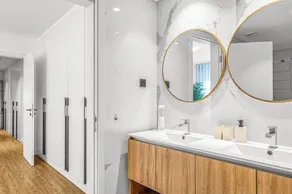 São Lucas T4 Prime location - Image 3
