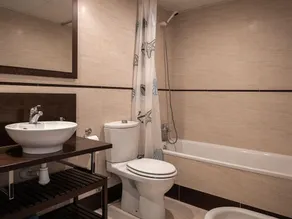 Duplex à 250m de la plage avec Parking, Climatisation et Wi-Fi - Image 4