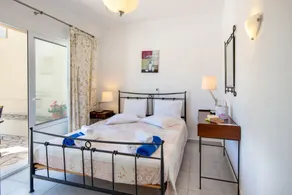 Amphitrite in Paxi With 2 Bedrooms and 2 Bathrooms - Image 3