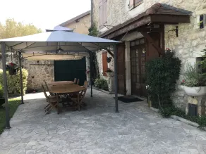 Bach room in house with jacuzzi, swimming pool, terrace and barbecue - Image 5