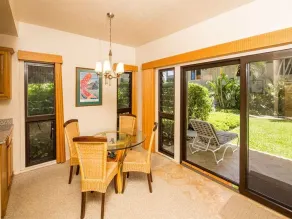 Hawaii Style w/Lawn off Lanai, Full Kitchen, WiFi, Ceiling Fans, DVD–Kaha Lani 111 - Image 5