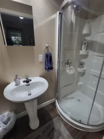 En meget ren og privat suite i Niagara Falls Canada - Image 2