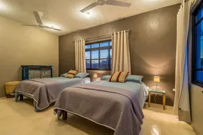 MAGNIFIQUE MAISON DE CHARME, DÉCORÉE AVEC GOÛT, CENTRE HISTORIQUE PISCINE PRIVEE - Image 4