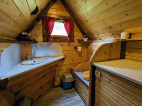 Romantic Riverside Cabin with Panoramic Terrace and Private Sauna Session - Image 5