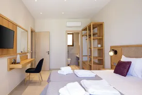 Dream vacation with stunning sunsets at Villa Violetta  - Image 3