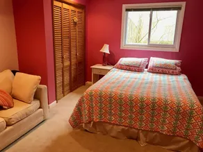 Cheerful, comfortable home in quiet lush area, 15 min from Washington DC - Image 2