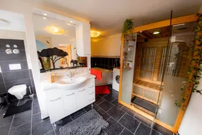 At the foot of the Alps ❖ 10 minutes from Salzburg ❖ Garden ❖ Sauna ❖ Home cinema - Image 3