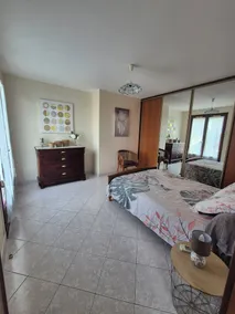 Apartamento en planta baja, vista al mar, propiedad grande y tranquila - Image 5