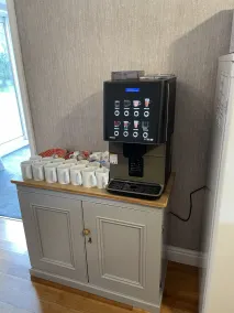 Haymills Guesthouse - Image 2