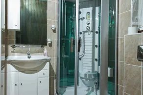 Holiday home with panoramic views of Lake Balaton, WiFi, washing machine - Image 3
