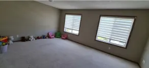Spacious comfortable Air-Conditioned. Near airport! - Image 2