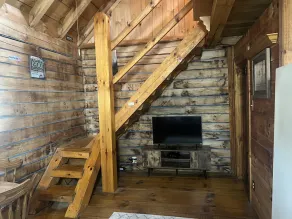 Yellow Banks Log Cabin With Waterfront Views - Image 2