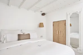 Amazing Mykonos Suite | Superior Suite | Sea View and Interior Spa Bath - Image 5