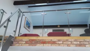 Modern Loft apartment with lift access in central York, sleeps up to six - Image 2