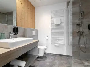 Apartment with a sauna and a SW-facing terrace - Image 3