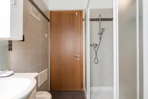 Apartamento 'Residence La Pergola Trilocale' com vista para a montanha, Wi-Fi e ar condicionado - Image 4