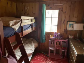 Cottage on Lake Mazinaw - Image 3