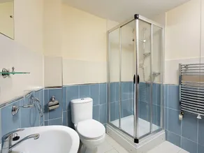 2 chambres à coucher à Wroxham, near Norwich - Image 3