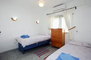 Semi-abgelegene 3 Bett, 2 Bad Familienvilla mit Pool & Gärten - Image 5
