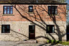 Knockerdown Cottages - Image 3