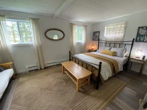 Magical Waterfront Cottage! Pet friendly! - Image 4