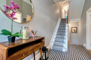 Stunning boutique Victorian Coastal Town House - Image 3