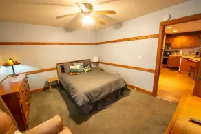 Village Home with 15 acre backyard on the river - Image 5
