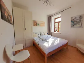 Beautiful Apartment with Country House Charm, Private Entrance & Outdoor Area - Image 4