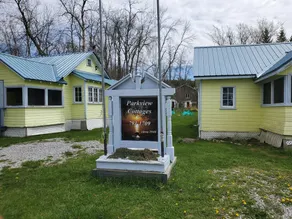 3 Lake Cabins for 10 people. Enjoy Fishing/Swimming/Boating/Hiking/Bonfire &More - Image 5