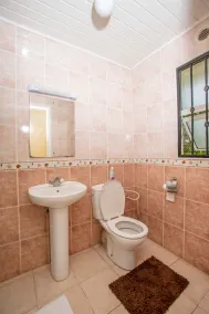 Cozy and warm 3-Bed bungalow in Athi River - Image 4