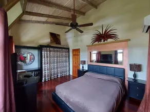 Artist's House With A Breezy Balcony And Whirlpool Tub. - Image 5