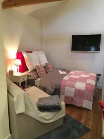 Peaceful 1 Bed apartment, self contained and private, perfect for 2. - Image 5