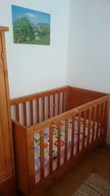 Great, cottage very well equipped. Approximately 8 minutes walk to the lake. - Image 2