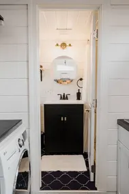 Tiny House Creekside · Peaceful Tiny House with great views and wildlife! - Image 2