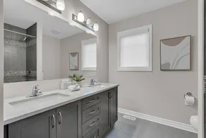 Luxurious and Beautiful, Ottawa - Image 5