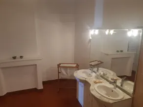 Grand appartement face à la mer - Image 3