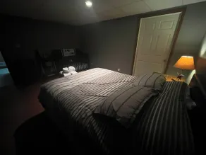Cozy 2 bedroom suite with private entrance and continental breakfast. - Image 5