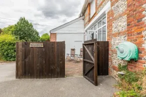 Primrose Luxury Cottage with Private Hot tub - Image 4