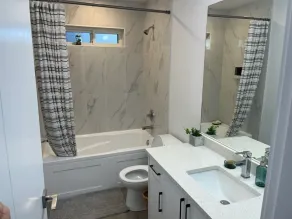Brand New Spacious 5-Bed Retreat in Sunshine Valley - Image 4