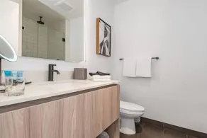 Beautiful 1 BD Condo in Downtown #1914 - Image 4